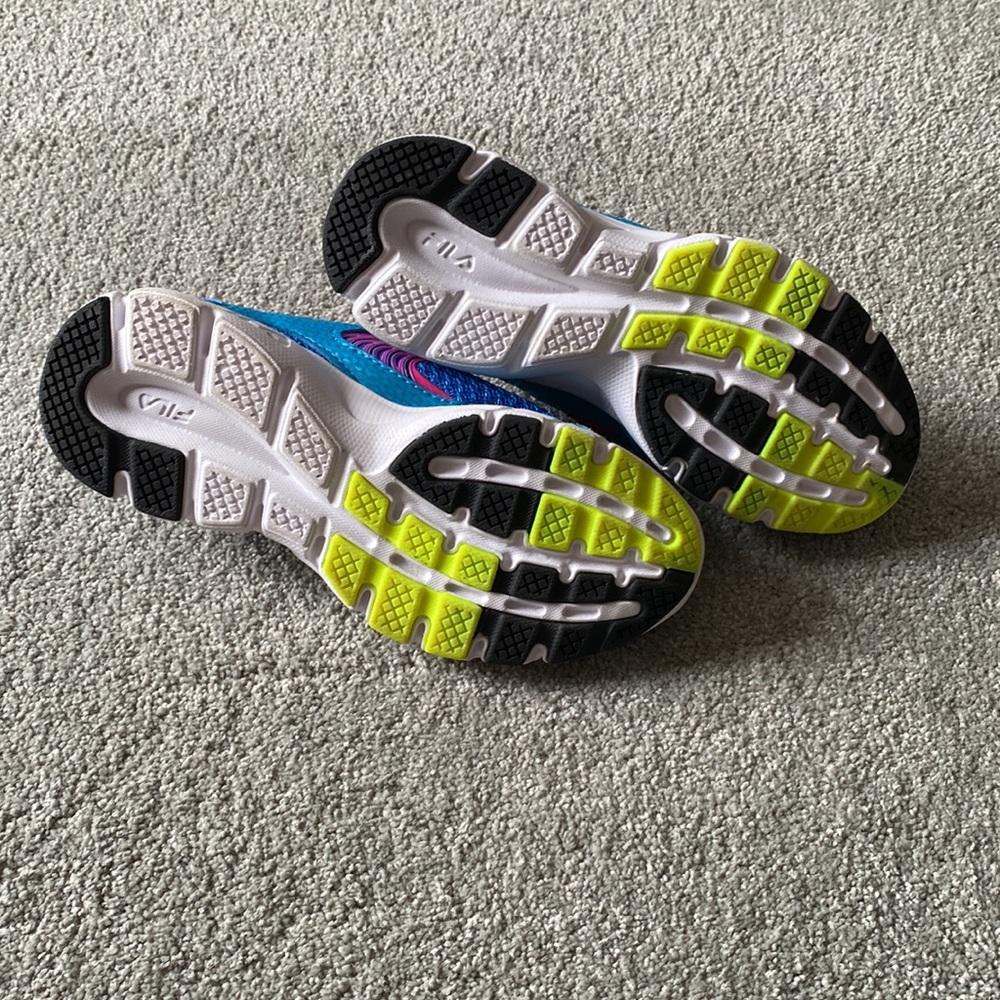 Girls Fila Sneakers - Picture 5 of 5